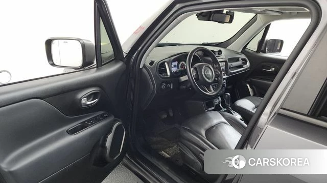 Jeep Renegade id 4416341 из Кореи 35