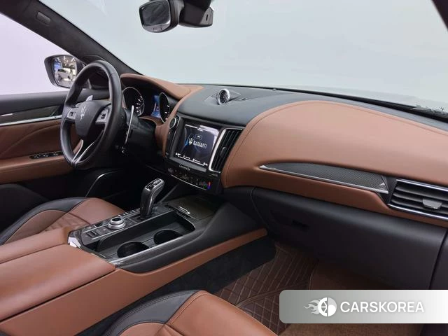 Maserati Levante id 4240459 из Китая 21