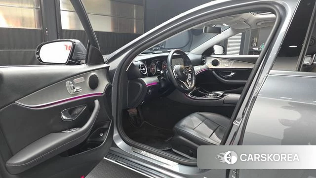Mercedes-Benz E-Class W213 id 3834589 из Кореи 20