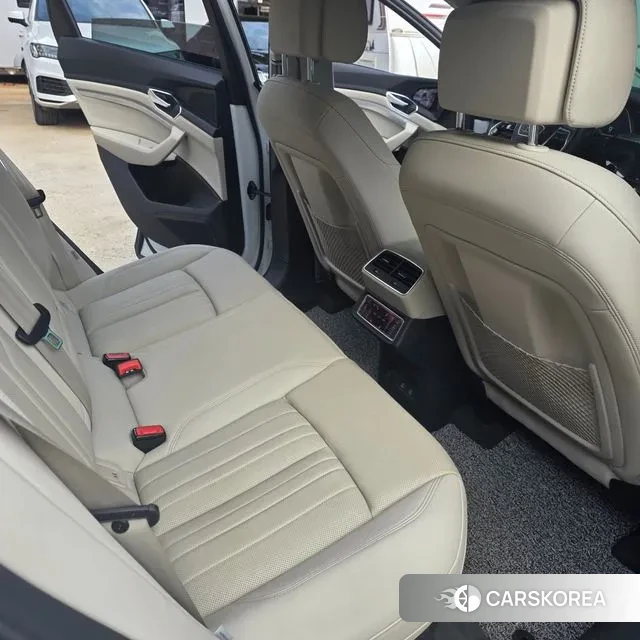 Audi e-Tron id 3205796 из Кореи 17