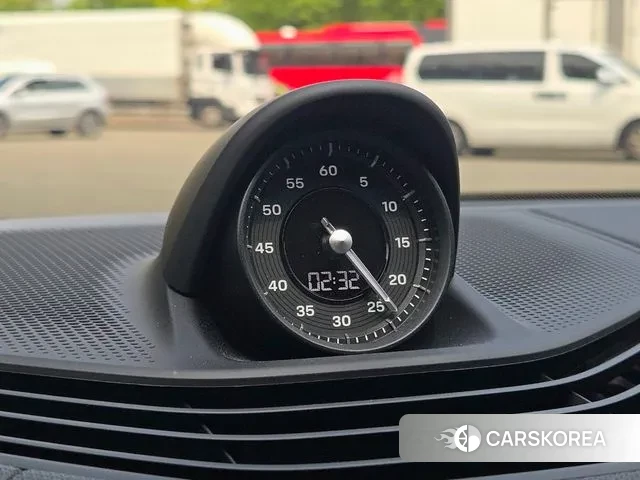 Porsche Taycan id 3338901 из Кореи 20