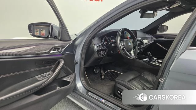 BMW 5 Series (G30) id 4233176 из Кореи 38