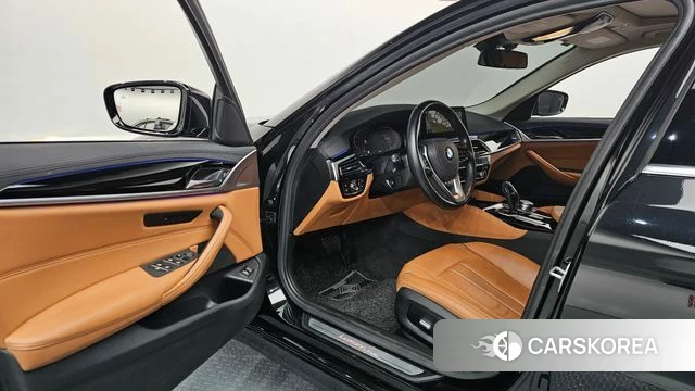 BMW 5 Series (G30) id 3828658 из Кореи 20