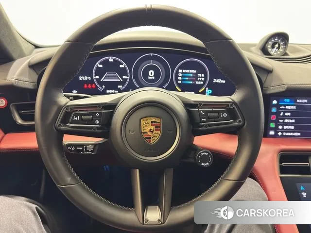 Porsche Taycan id 3689602 из Кореи 20