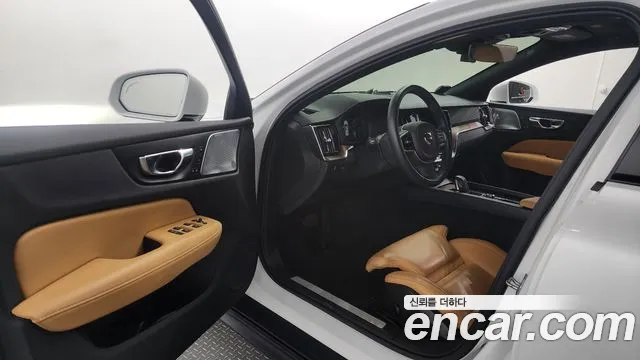 Volvo V60 Cross-Country 2nd Generation id 2732529 из Кореи 20