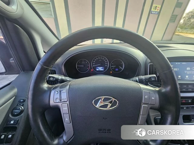 Hyundai The New Grand Starex id 3935989 из Кореи 20