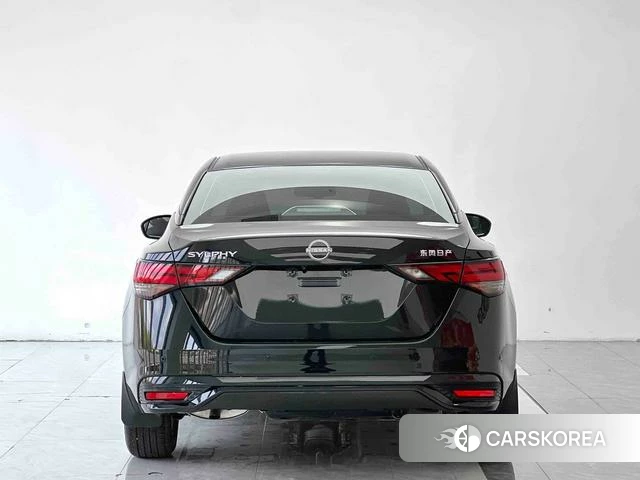 Nissan Xuan Yi id 4258345 из Китая 26