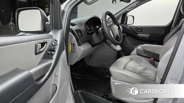 Hyundai The New Grand Starex id 4573577 из Кореи 30