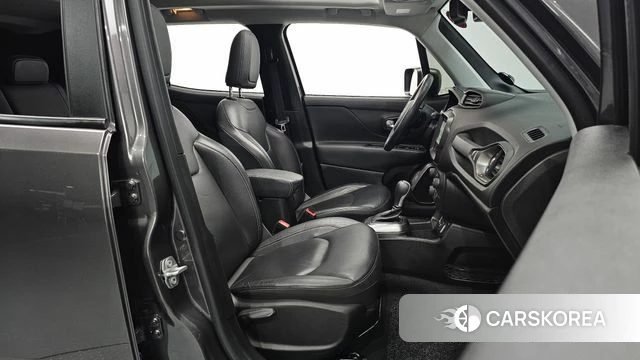 Jeep Renegade id 4294781 из Кореи 30