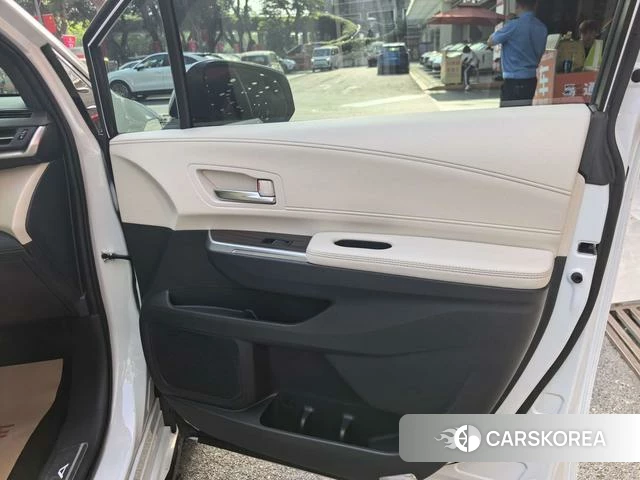 Toyota Saina id 4263624 из Китая 36