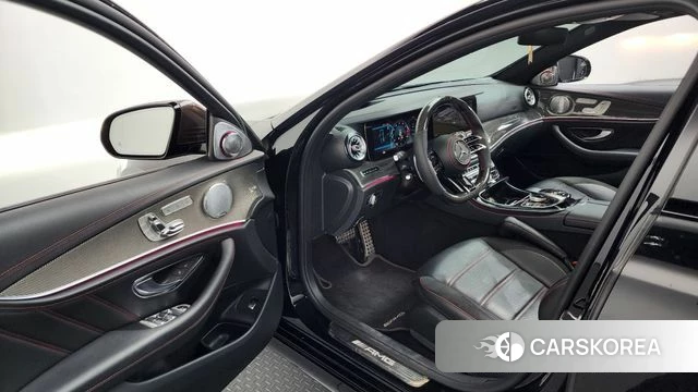 Mercedes-Benz E-Class W213 id 4694104 из Кореи 36