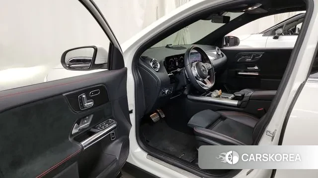 Mercedes-Benz GLA - Class H247 id 3432215 из Кореи 20