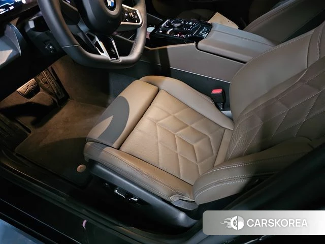 BMW 5 Series (G60) id 3952557 из Кореи 18