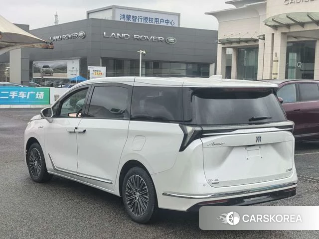 Buick GL8 PHEV id 4198770 из Китая 16