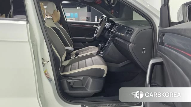 Volkswagen T-Roc id 4683502 из Кореи 33