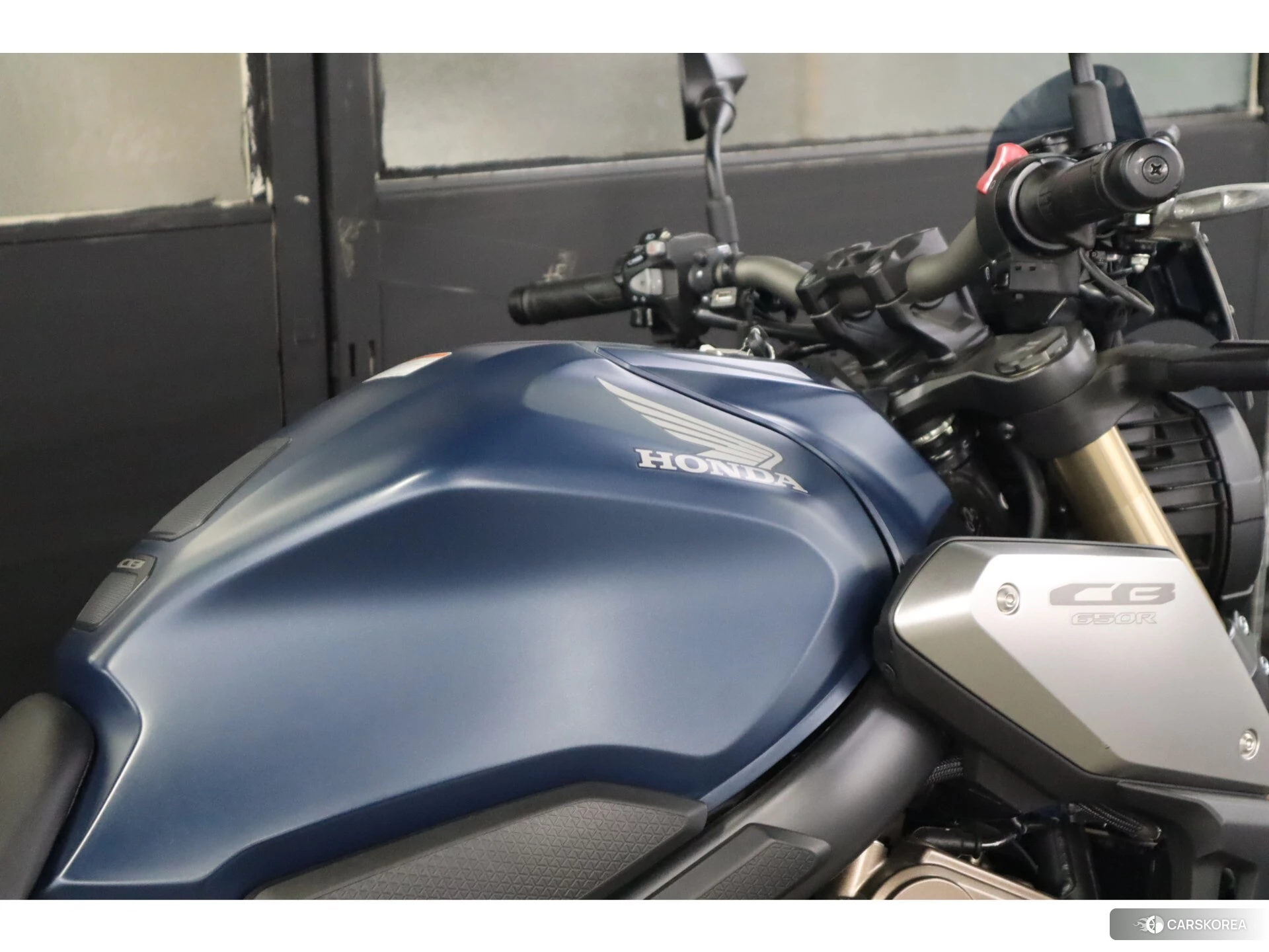 Honda CB650R id 3950538 из Японии 11