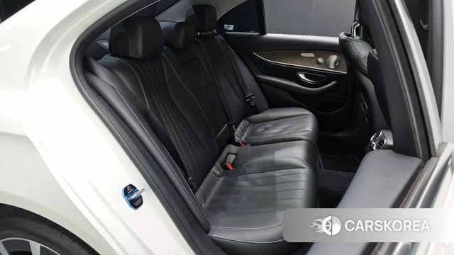 Mercedes-Benz E-Class W213 id 4683980 из Кореи 34