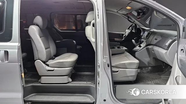 Hyundai The New Grand Starex id 3254388 из Кореи 20