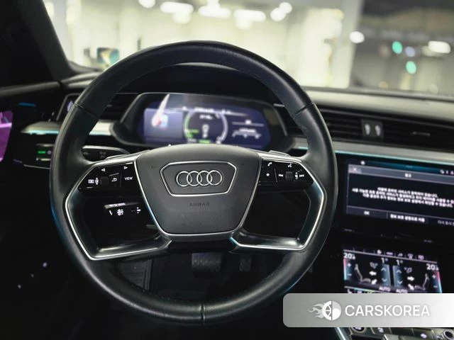 Audi e-Tron id 4624802 из Кореи 15