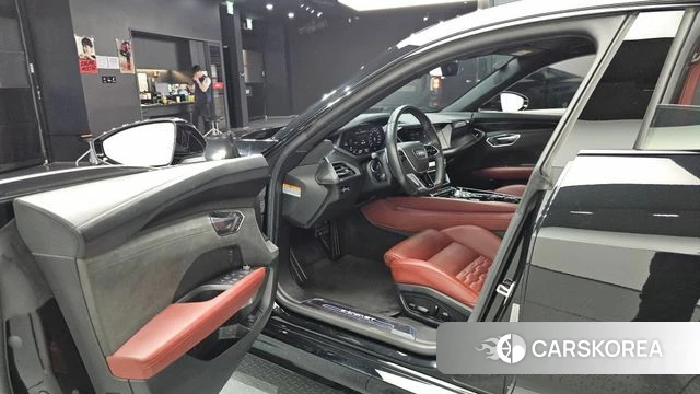 Audi e-Tron GT id 4434026 из Кореи 36