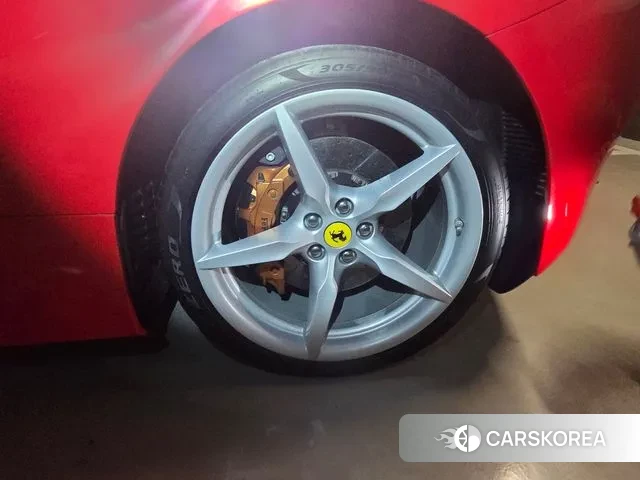 Ferrari F8 Tributo id 3509426 из Кореи 10