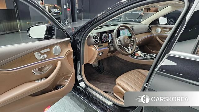 Mercedes-Benz E-Class W213 id 4304845 из Кореи 31