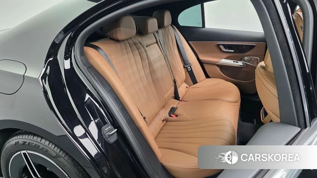 Mercedes-Benz E-Class W214 id 4456321 из Кореи 32