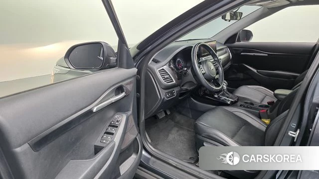 Kia Seltos id 4476350 из Кореи 31