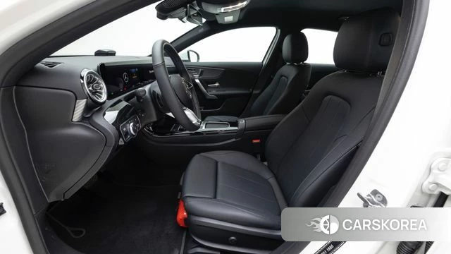 Mercedes-Benz A-Class W177 id 4487736 из Кореи 19