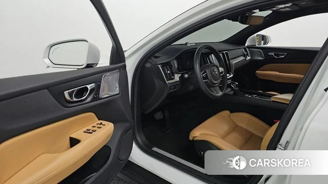 Volvo V60 Cross-Country 2nd Generation id 4304679 из Кореи 36