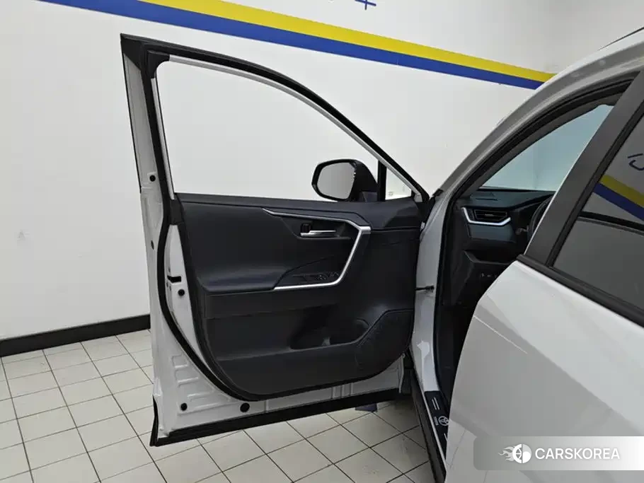 Toyota RAV4 id 4629030 из Китая 16
