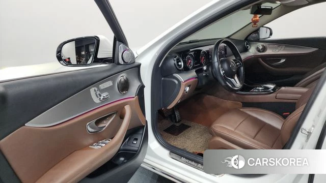 Mercedes-Benz E-Class W213 id 4424620 из Кореи 34