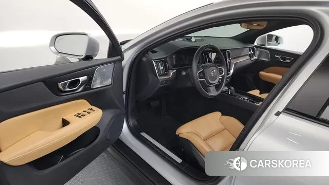 Volvo V60 Cross-Country 2nd Generation id 3427998 из Кореи 20