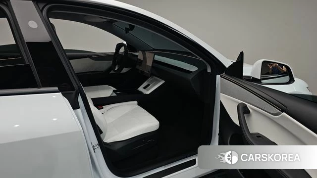 Tesla Model Y id 4834126 из Кореи 33