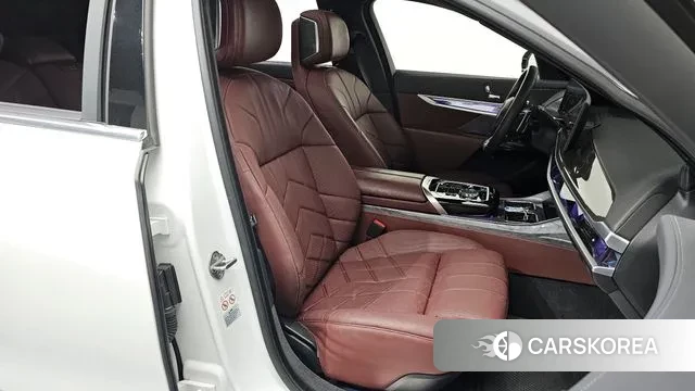 BMW 7 Series (G70) id 3447096 из Кореи 20