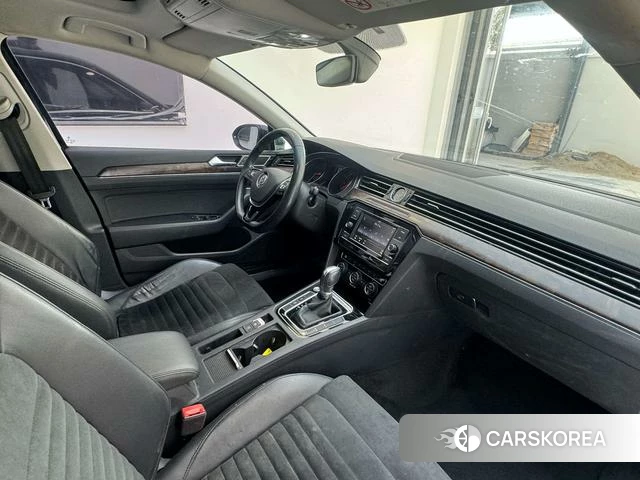 Volkswagen Magotan id 4240330 из Китая 23