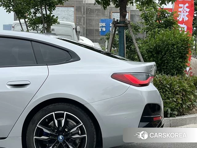 BMW i4 id 4260372 из Китая 21