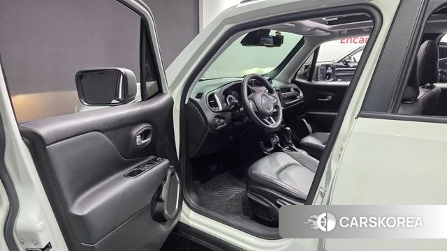 Jeep Renegade id 4536120 из Кореи 30