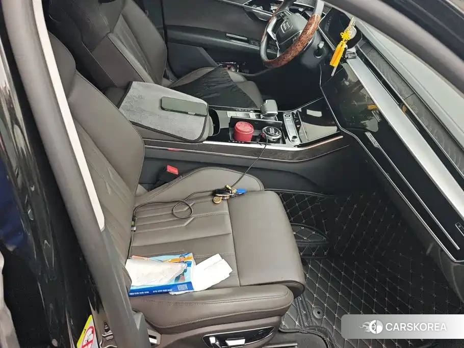 Audi A8 id 4553696 из Китая 16
