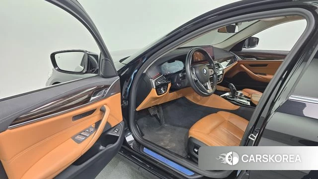 BMW 5 Series (G30) id 3892961 из Кореи 20