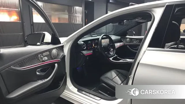 Mercedes-Benz E-Class W213 id 3696975 из Кореи 20