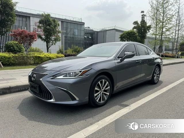Lexus ES id 4301782 из Китая 15