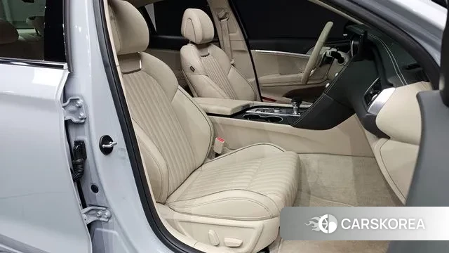 Genesis The New G70 id 3447562 из Кореи 20