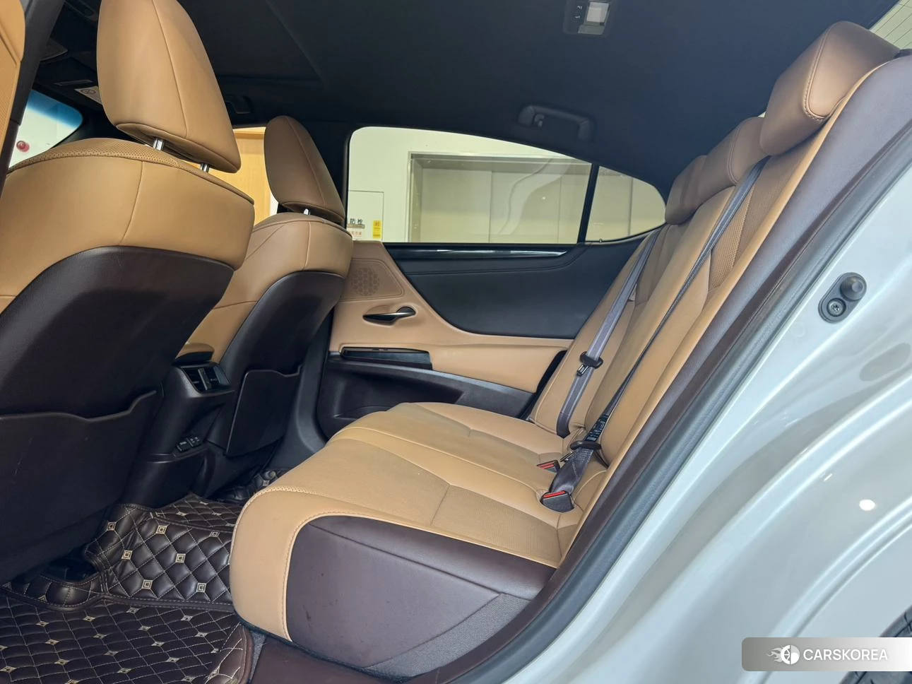 Lexus ES id 4405779 из Китая 26