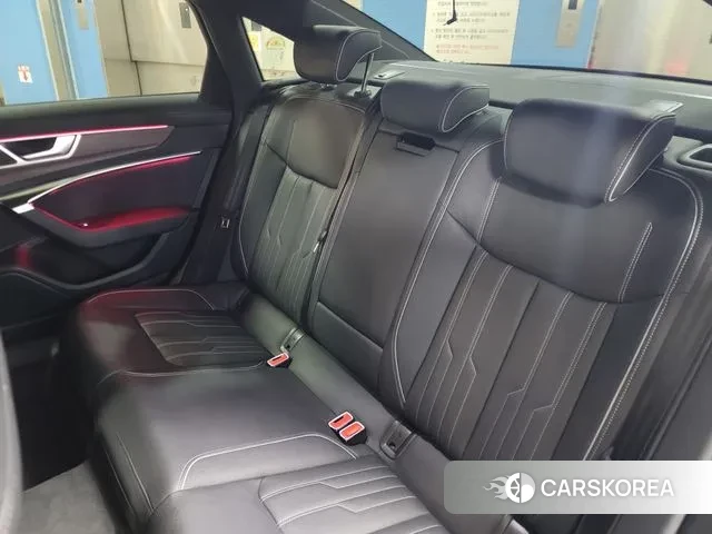 Audi A6 (C8) id 3359502 из Кореи 20