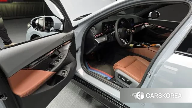 BMW 5 Series (G60) id 3554736 из Кореи 20