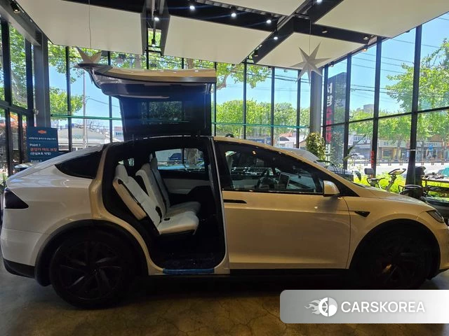 Tesla Model X id 4279409 из Кореи 16