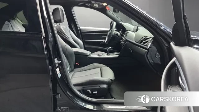 BMW 3 Series (F30) id 3593289 из Кореи 20