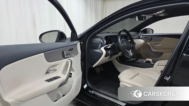 Mercedes-Benz A-Class W177 id 4343319 из Кореи 30