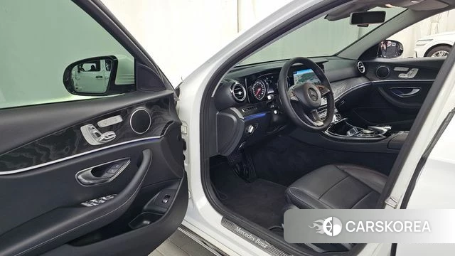 Mercedes-Benz E-Class W213 id 4781188 из Кореи 34